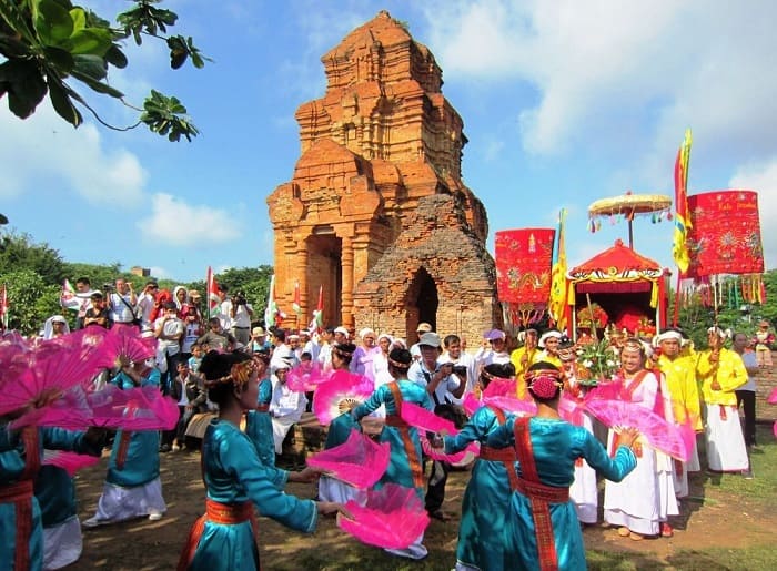 etnici-festa-induismo-vietnam