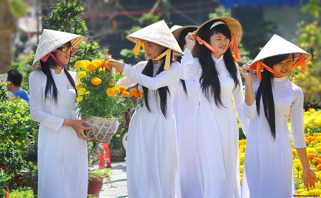 ao-dai-Abbigliamento-vietnamita