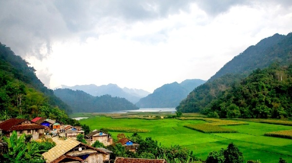 villaggio di pac ngoi viaggi vietnam