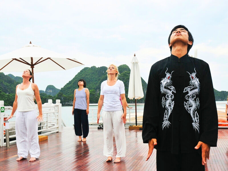 Cosa fare nella baia di Halong ? Top 10 attività da non perdere