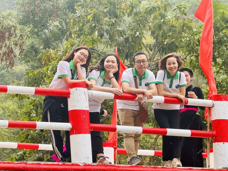 La messa in servizio dei 3 ponti in cemento nel distretto di Bao Lam, Cao Bang, costruiti dal fondo umanitario