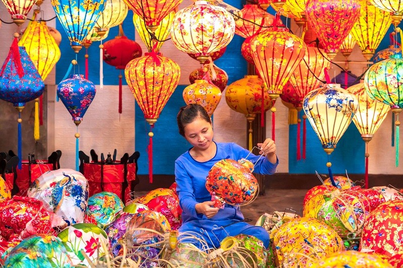 Fabbricazione di lanterne a Hoi An