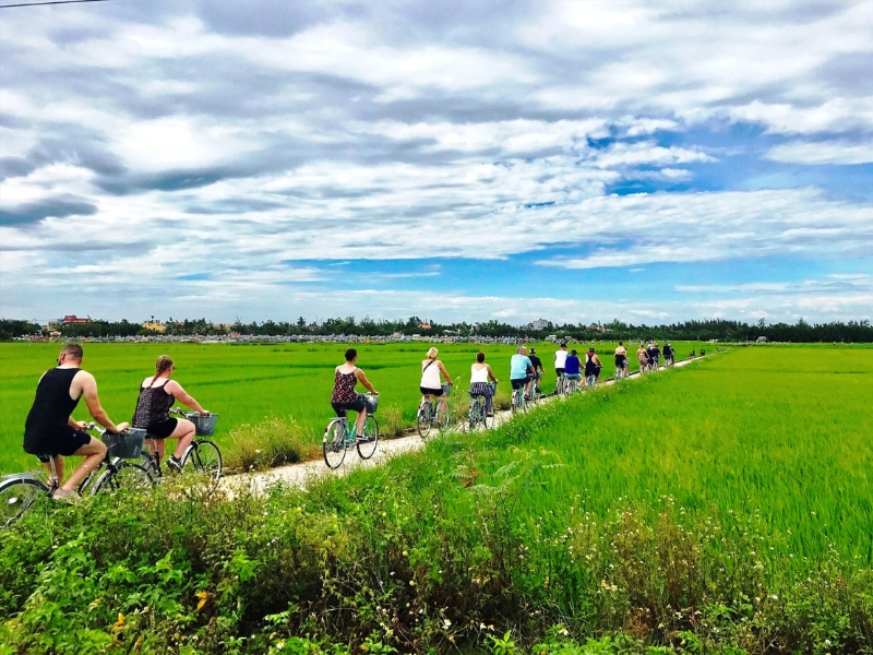 passegiare-nella-campagna