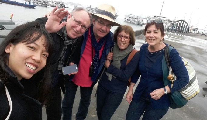 Signora Martine Pourrain e il gruppo