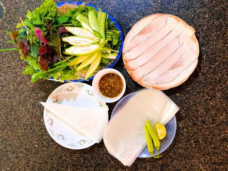 Banh trang cuon thit heo-danang