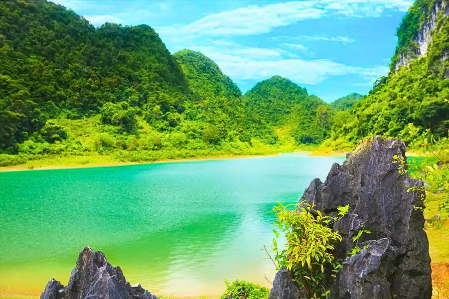 Lac-de-Thang-Hen-