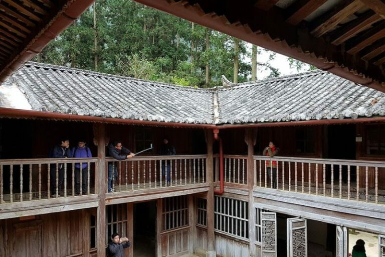galleria-del-palazzo -del-Hmong